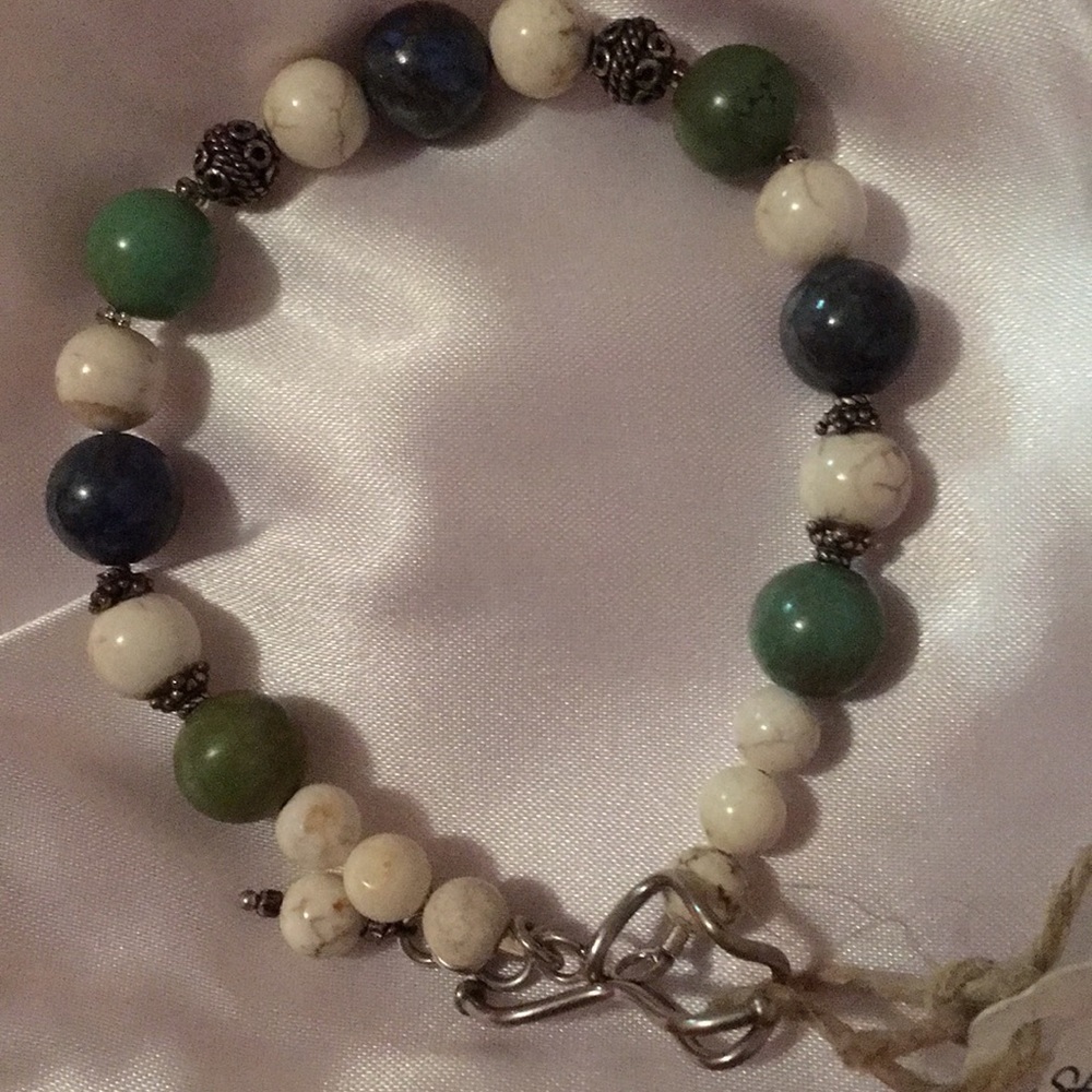 Sterling beaded bracelet silver clasp